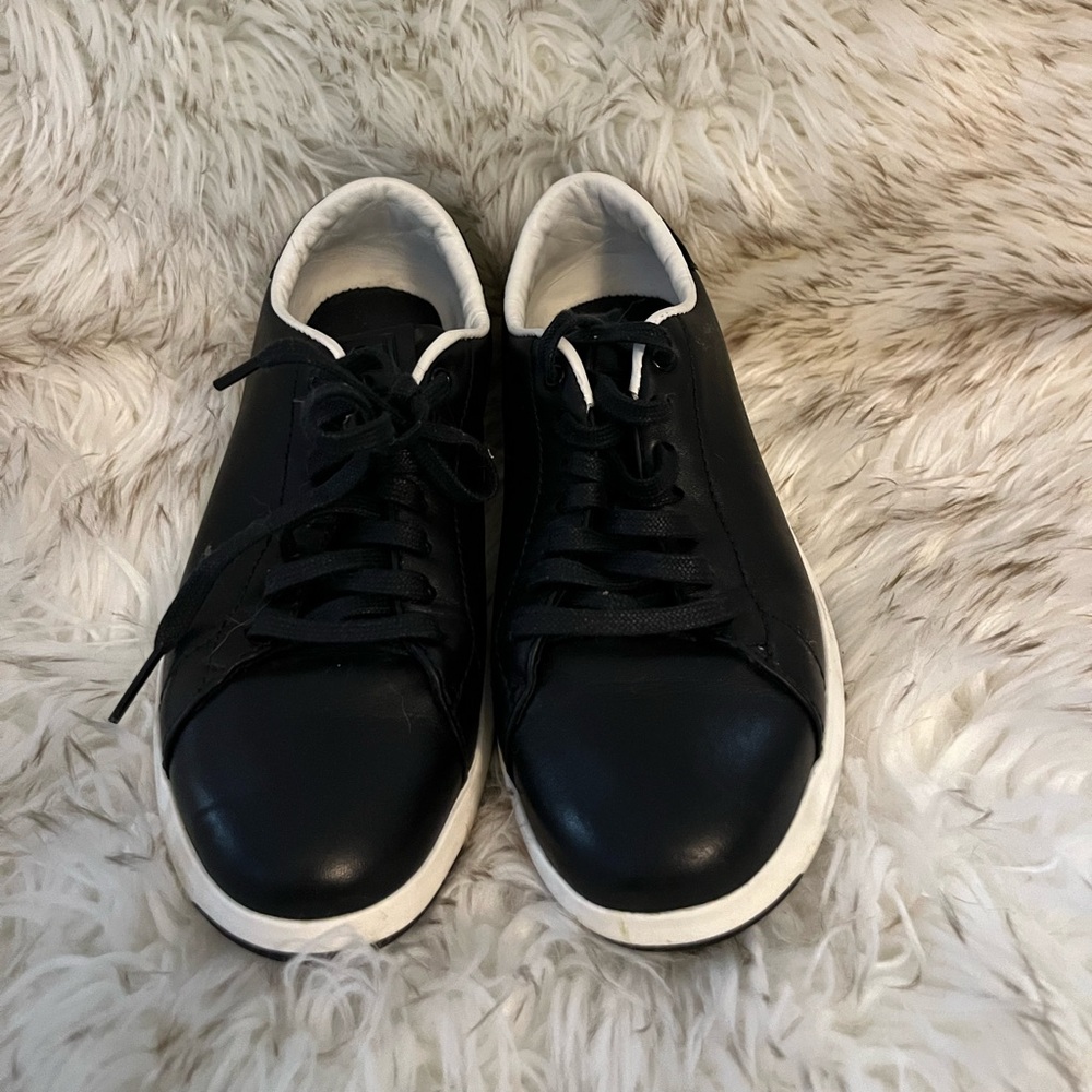 Black Leather Cole Haan Grandpro Fashion Sneakers - Like New - Size 5.5B